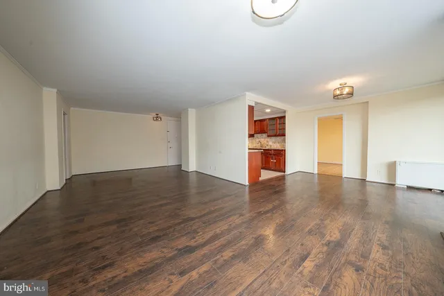 $274,900 | 1001 City Avenue, Unit EE1026, Wynnewood, PA 19096