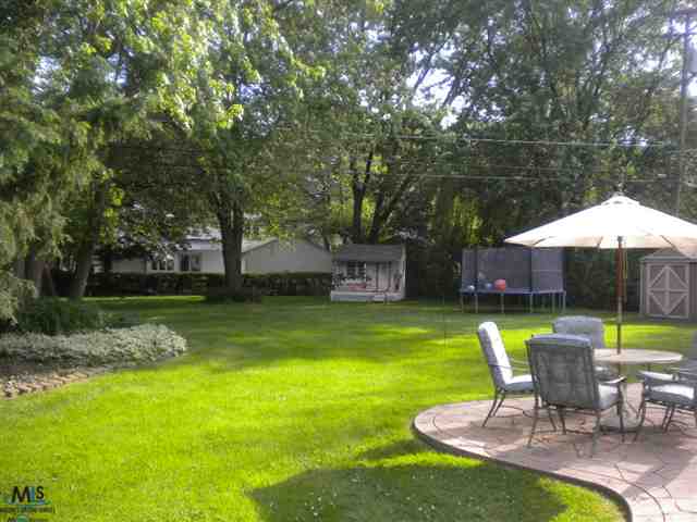 1201 South Oxford Road Grosse Pointe, MI 48236 - Photo 2 of 2 31105946-1.JPG