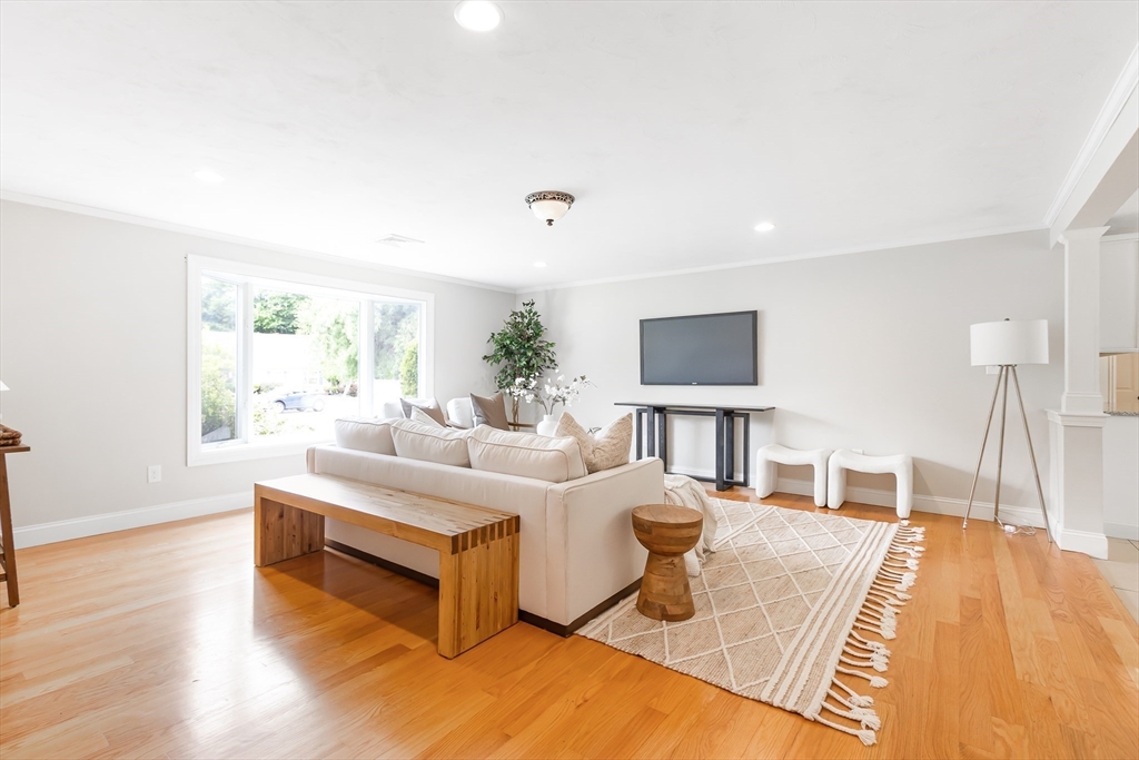 7 Langdon Road Natick, MA 01760 - Photo 7 of 40