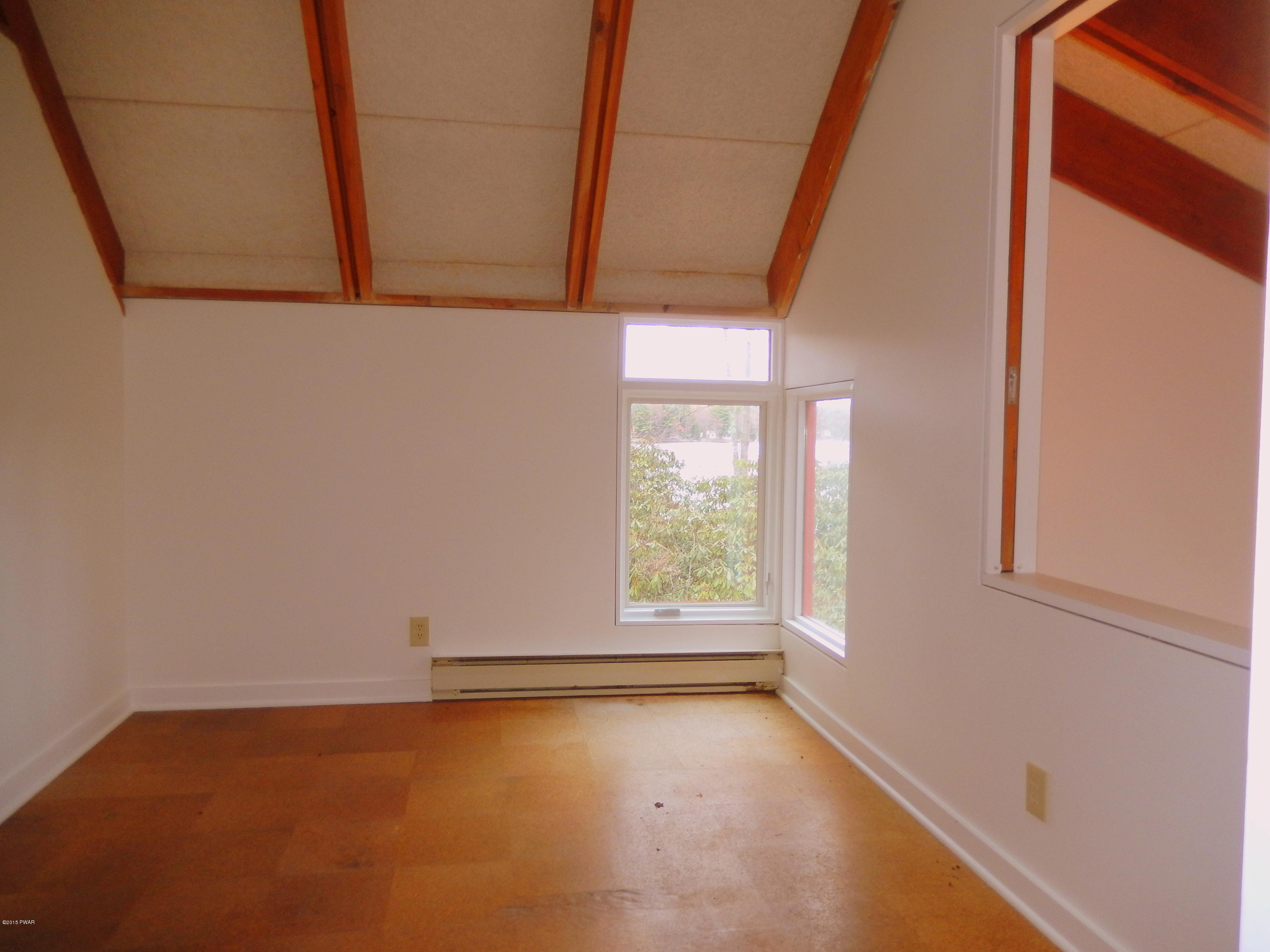 108 Fairview Hemlock Point Road Road Tafton, PA 18464 - Photo 41 of 59