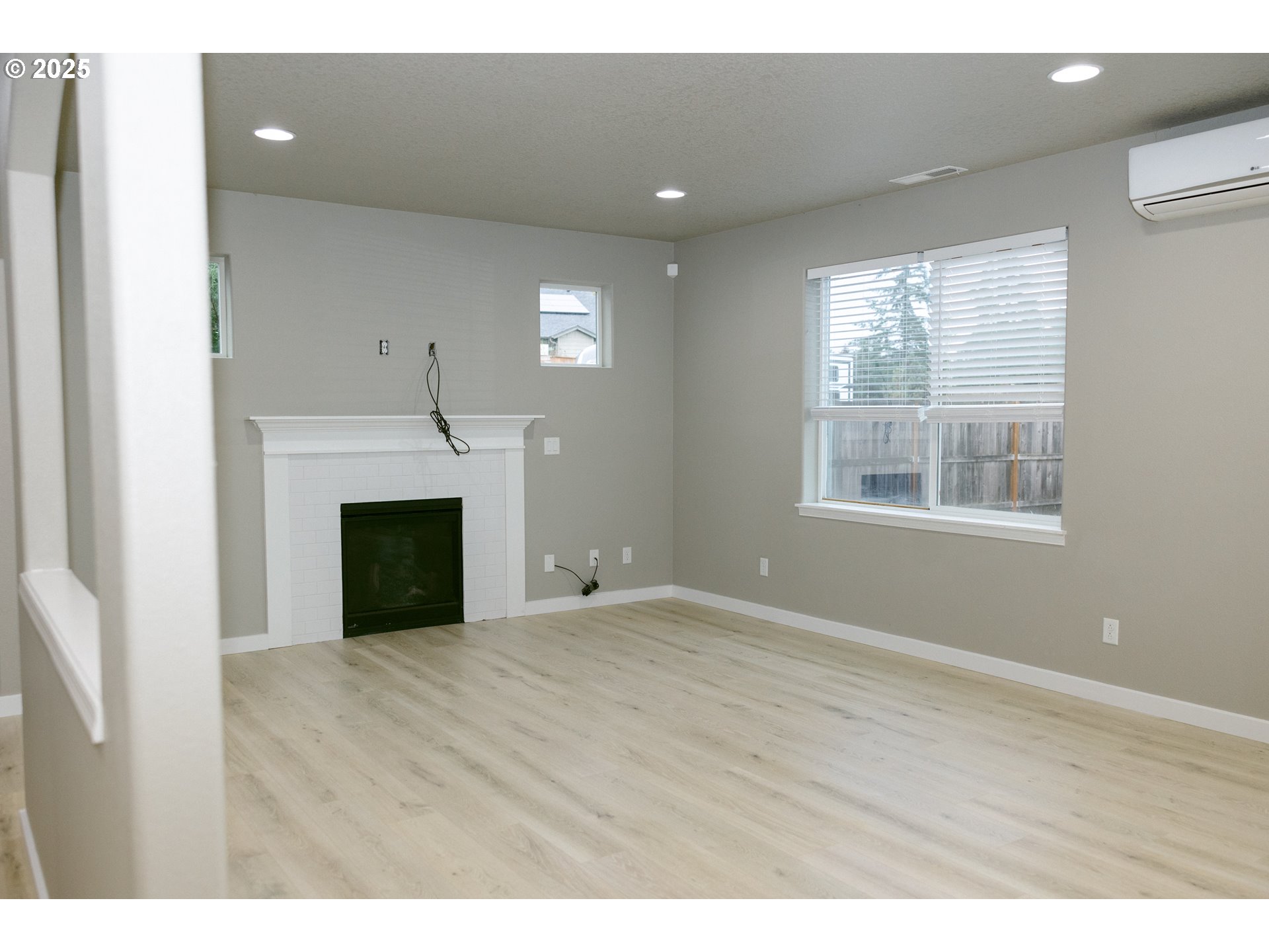 2763 Northwest Weather Stone Street Albany, OR 97321 - Photo 3 of 29 Gallery Image 3