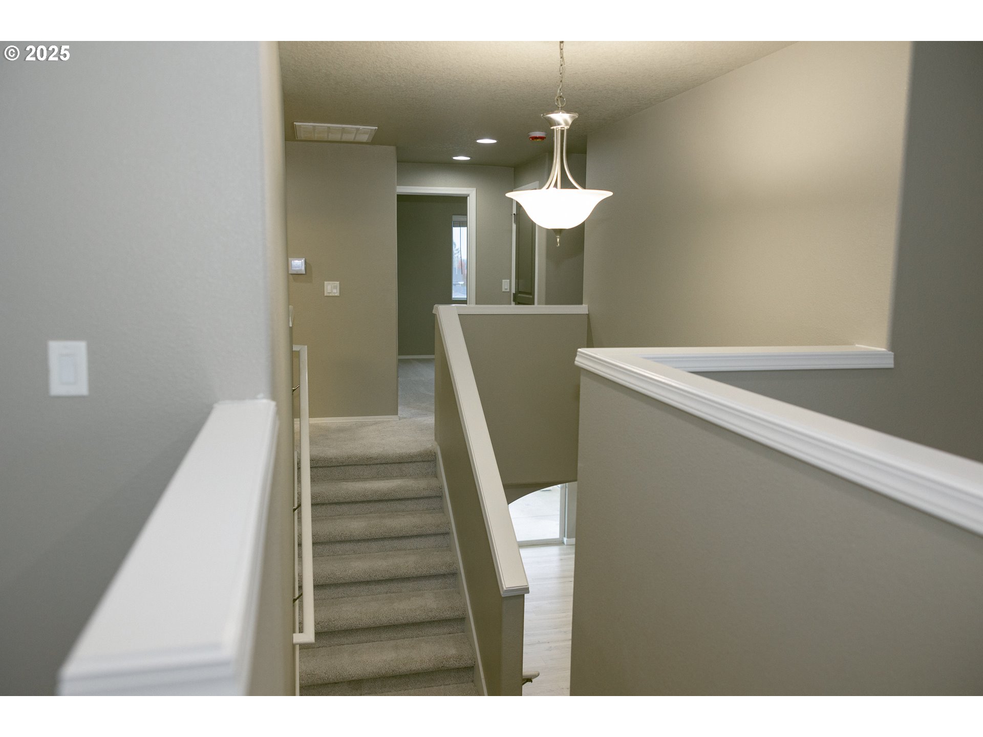 2763 Northwest Weather Stone Street Albany, OR 97321 - Photo 10 of 29 Gallery Image 10