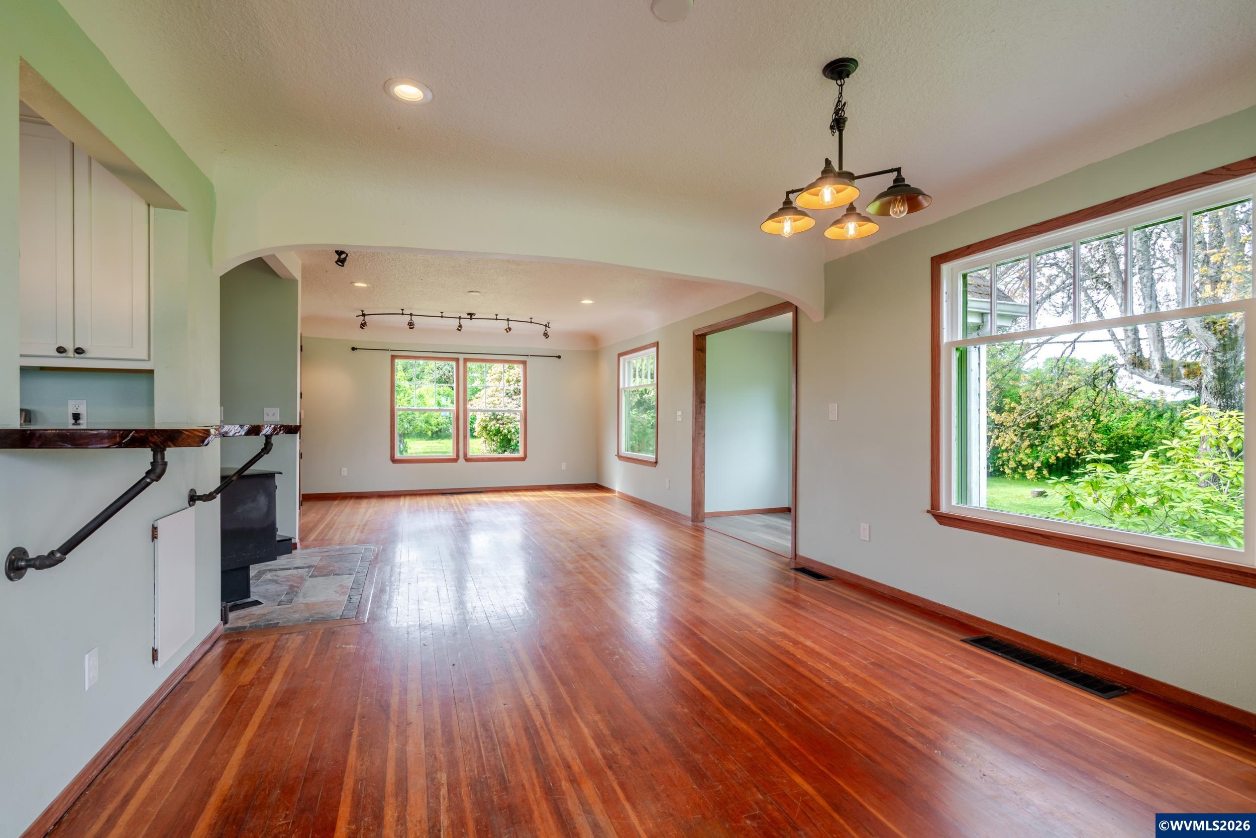 34965 Brewster Road Lebanon, OR 97355 - Photo 12 of 49