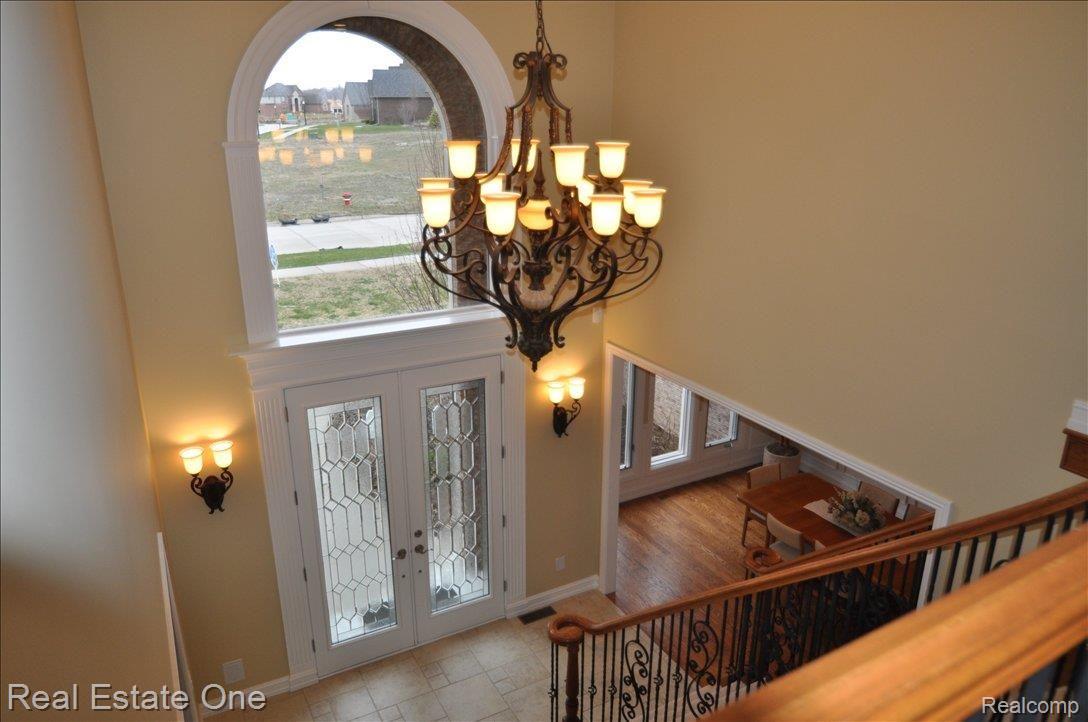 751 Quarry Drive Rochester, MI 48306 - Photo 9 of 21 foyer