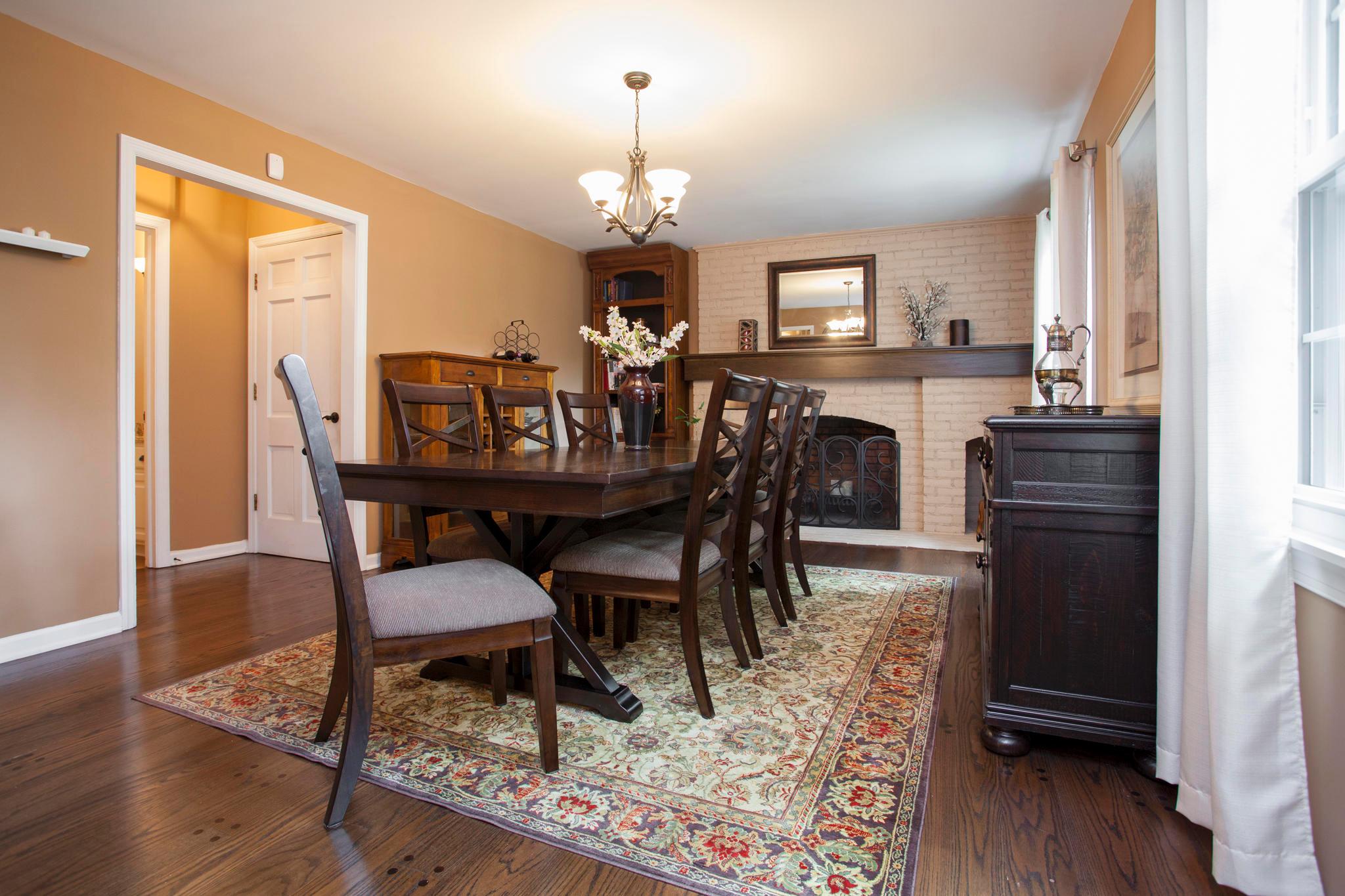 2305 Pinebrook Road Columbus, OH 43220 - Photo 21 of 38