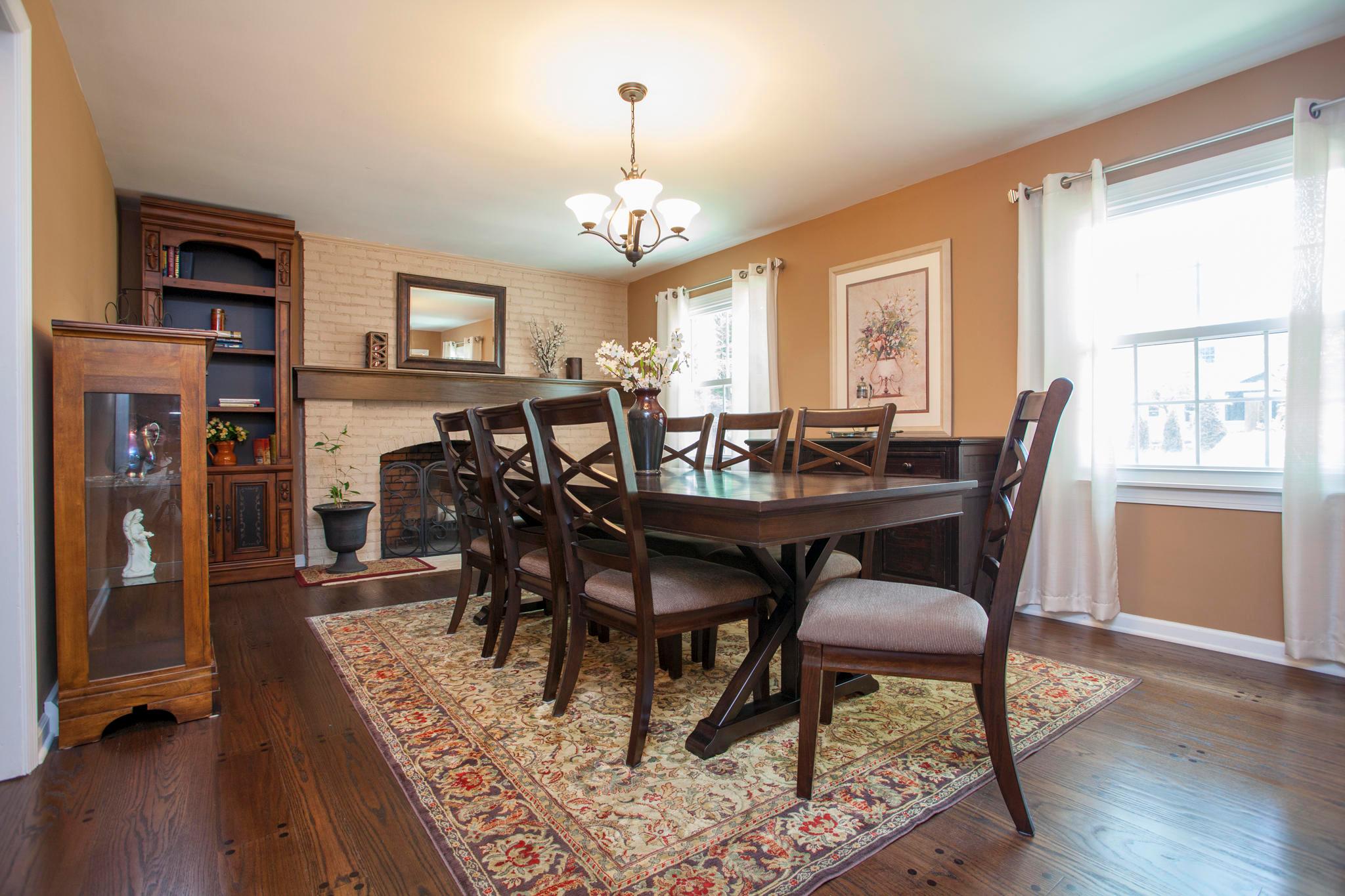 2305 Pinebrook Road Columbus, OH 43220 - Photo 22 of 38