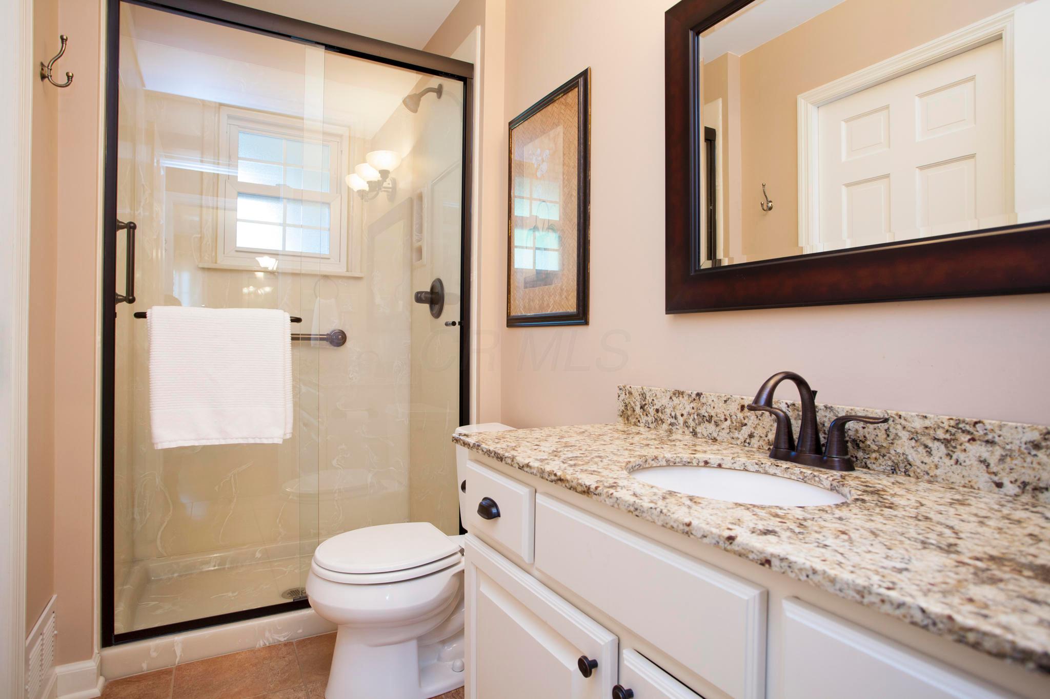 2305 Pinebrook Road Columbus, OH 43220 - Photo 25 of 38