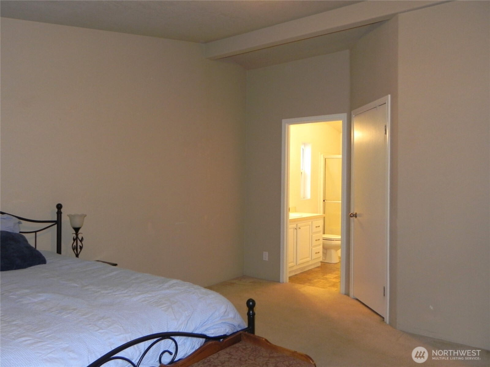 230 Silver Street Republic, WA 99166 - Photo 16 of 25 a bedroom with a bed and a window