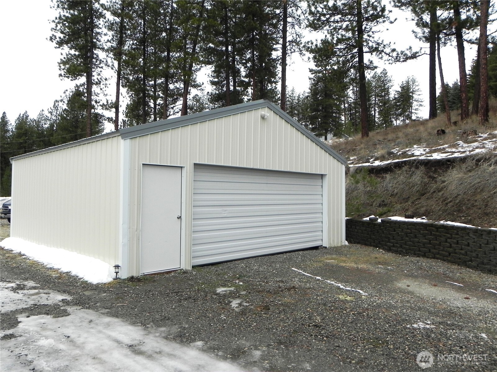 230 Silver Street Republic, WA 99166 - Photo 23 of 25 a view of backyard of house