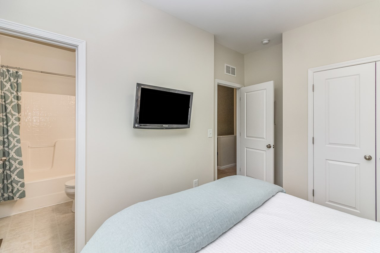 1637 Crafton Way Raleigh, NC 27607 - Photo 16 of 21 Photo 16