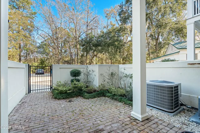 $2,300 | 7 B Market, Unit 2, Beaufort, SC 29906