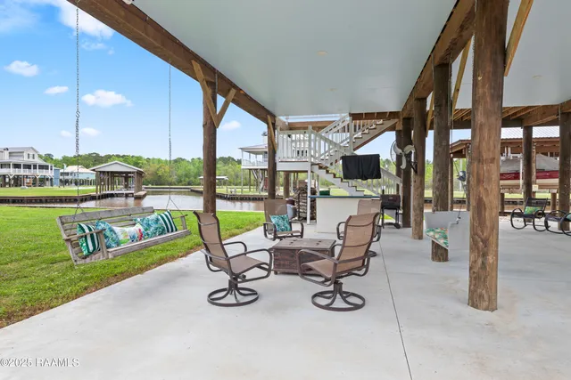 $650,000 | 9406 Amberjack, Abbeville, LA 70510
