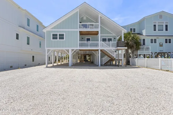 $1,875,000 | 1031 Ocean Boulevard West, Holden Beach, NC 28462
