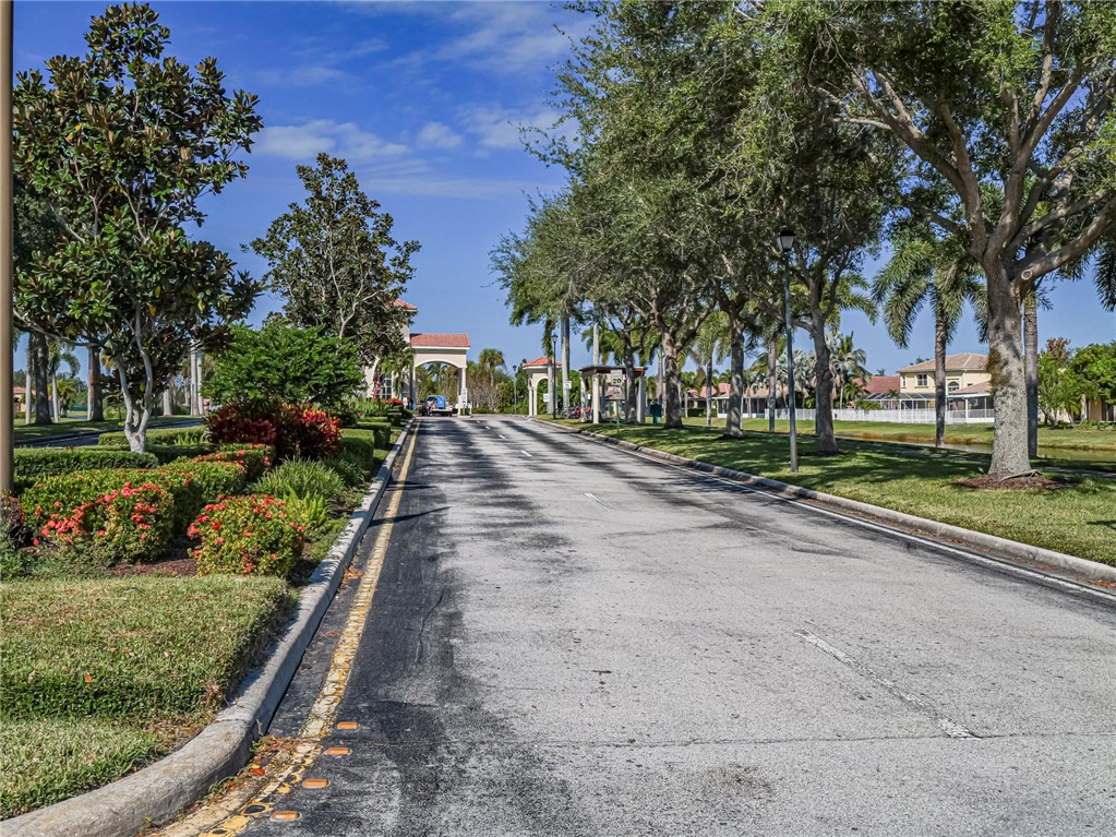 6258 Arlington Way Fort Pierce, FL 34951 - Photo 34 of 36 a view of park with large trees