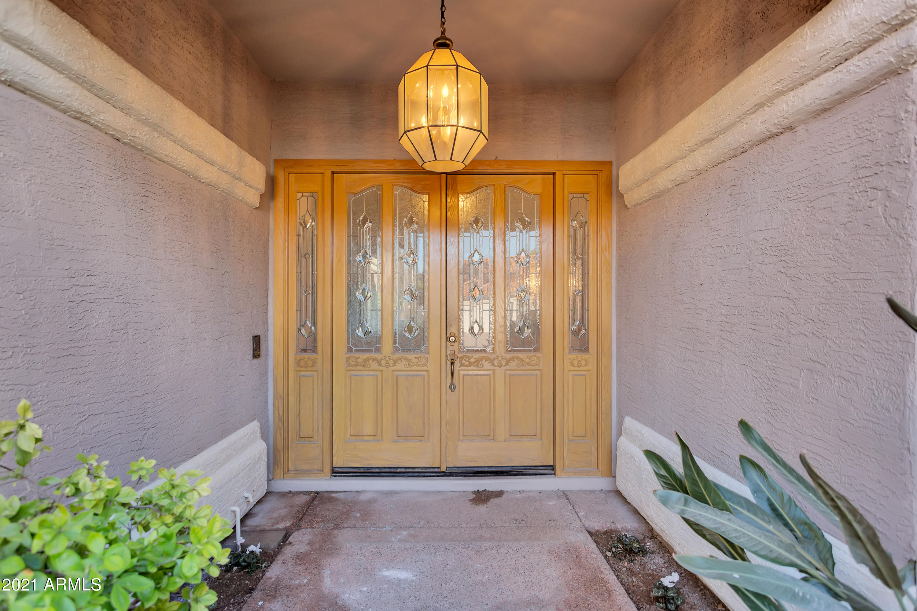 4617 East Hearn Road Phoenix, AZ 85032 - Photo 4 of 36 FRONT ENRTY