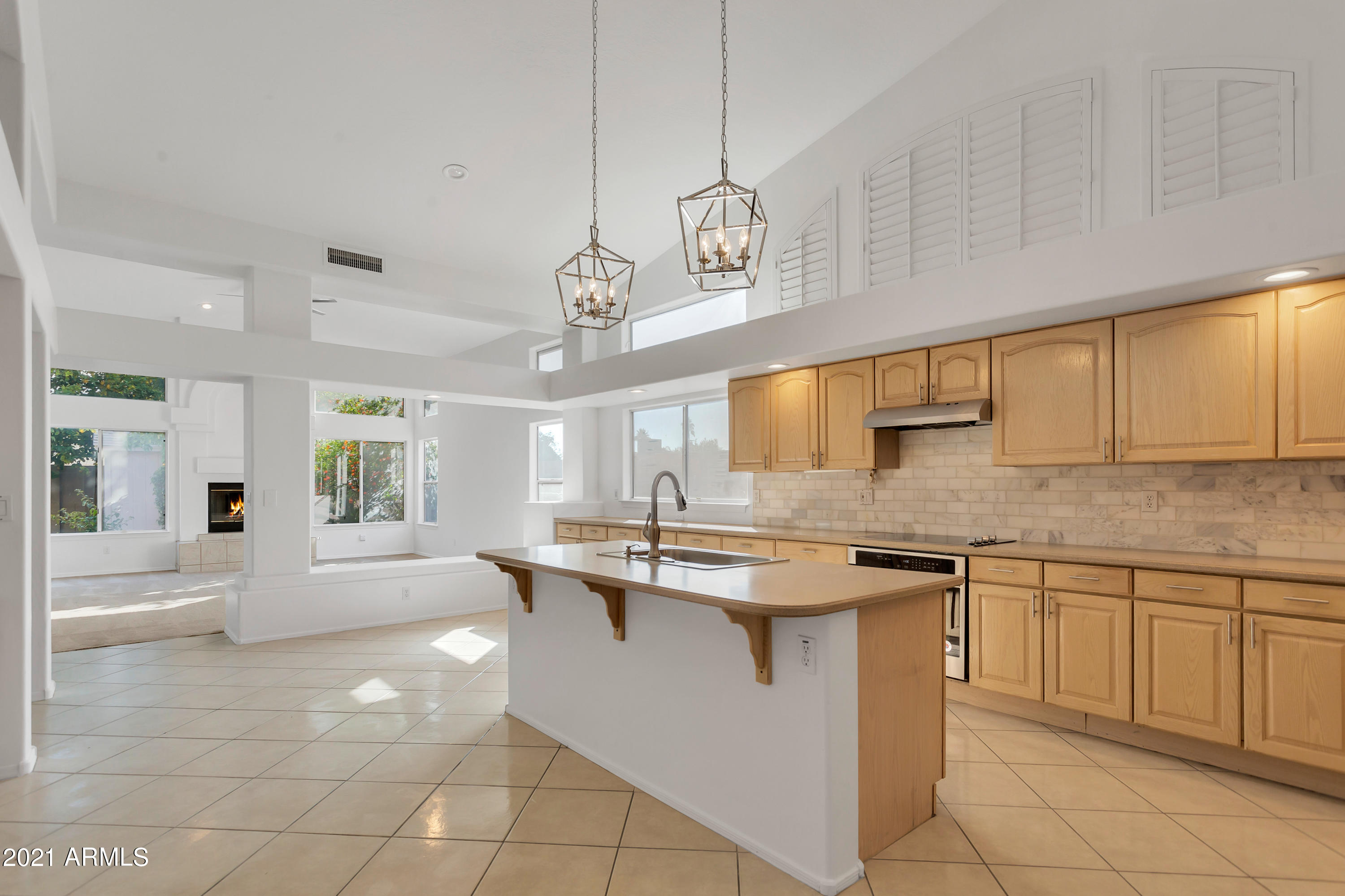 4617 East Hearn Road Phoenix, AZ 85032 - Photo 8 of 36 KITCHEN