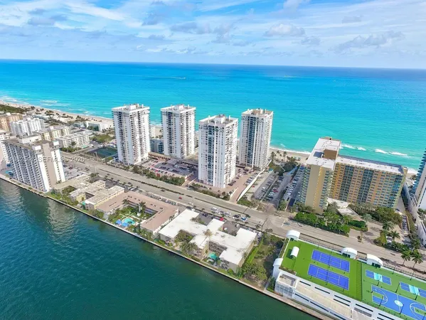 $2,500 | 2600 South Ocean Drive, Unit S314, Hollywood, FL 33019