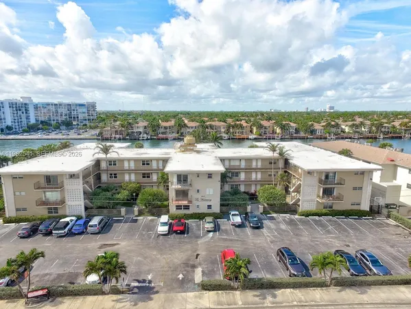 $2,500 | 2600 South Ocean Drive, Unit S314, Hollywood, FL 33019