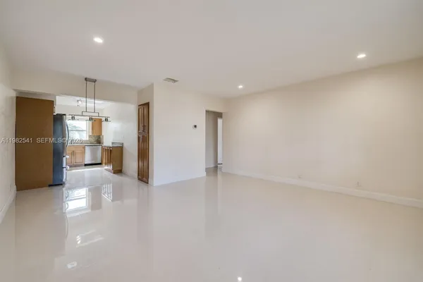 $2,500 | 2600 South Ocean Drive, Unit S314, Hollywood, FL 33019