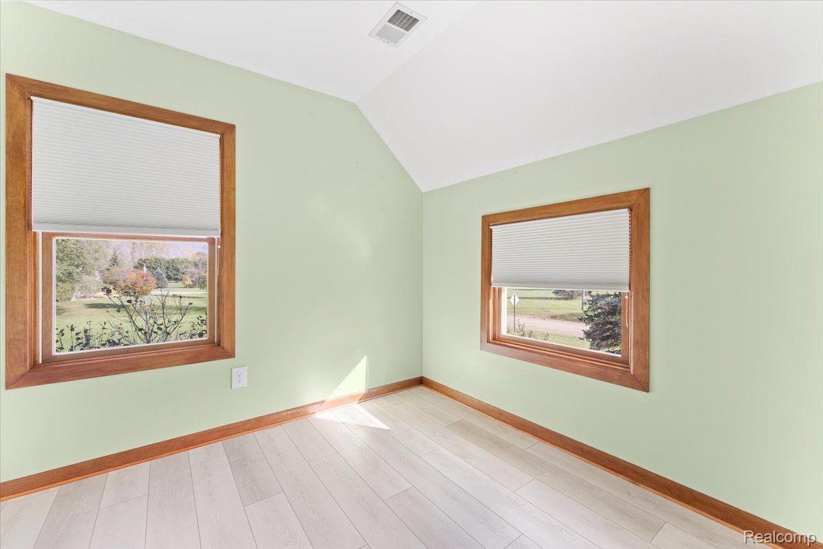 40240 Wear Road Belleville, MI 48111 - Photo 19 of 32 Gallery Image 19