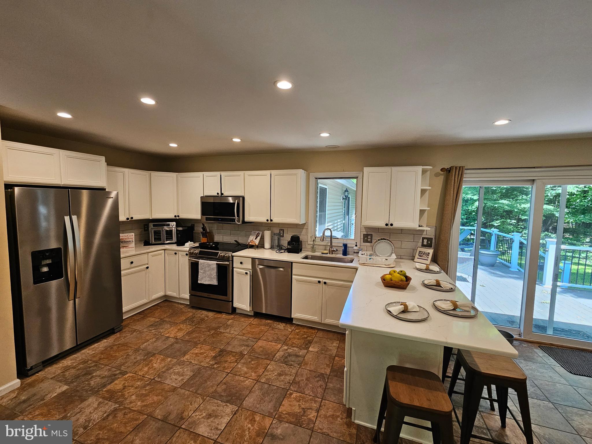 1244 Reed Lane Kintnersville, PA 18930 - Photo 4 of 30