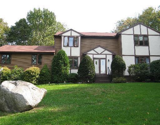 35 Skating Pond Road Trumbull, CT 06611 - Photo 1 of 1 Gallery Image 1