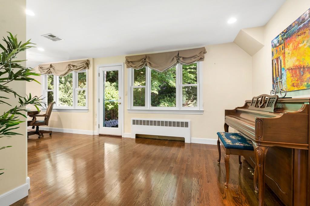 115 Annawan Road Newton, MA 02468 - Photo 10 of 27