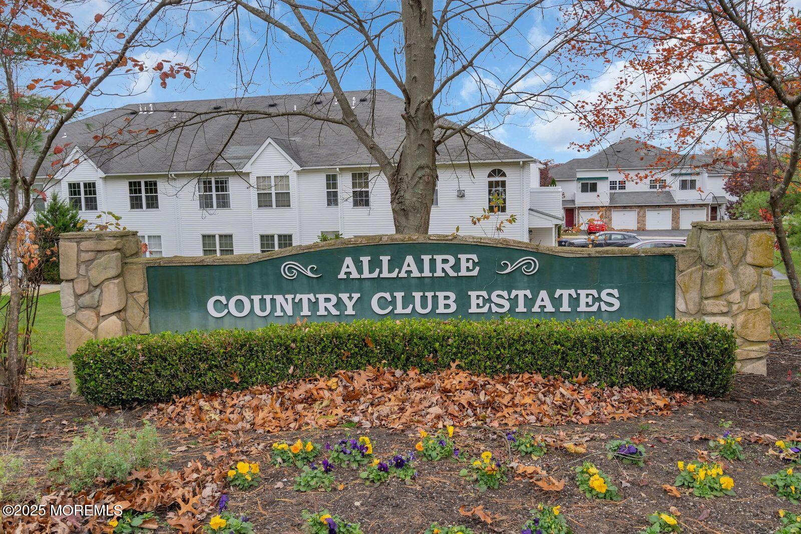 a view of sign board