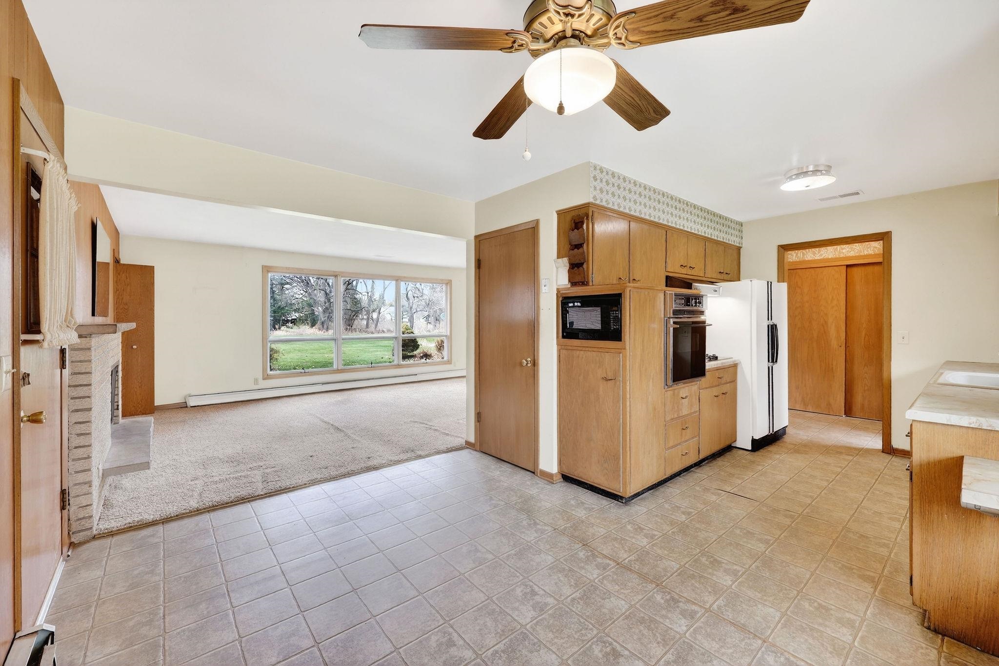 4805 Midmoor Road Monona, WI 53716 - Photo 13 of 58