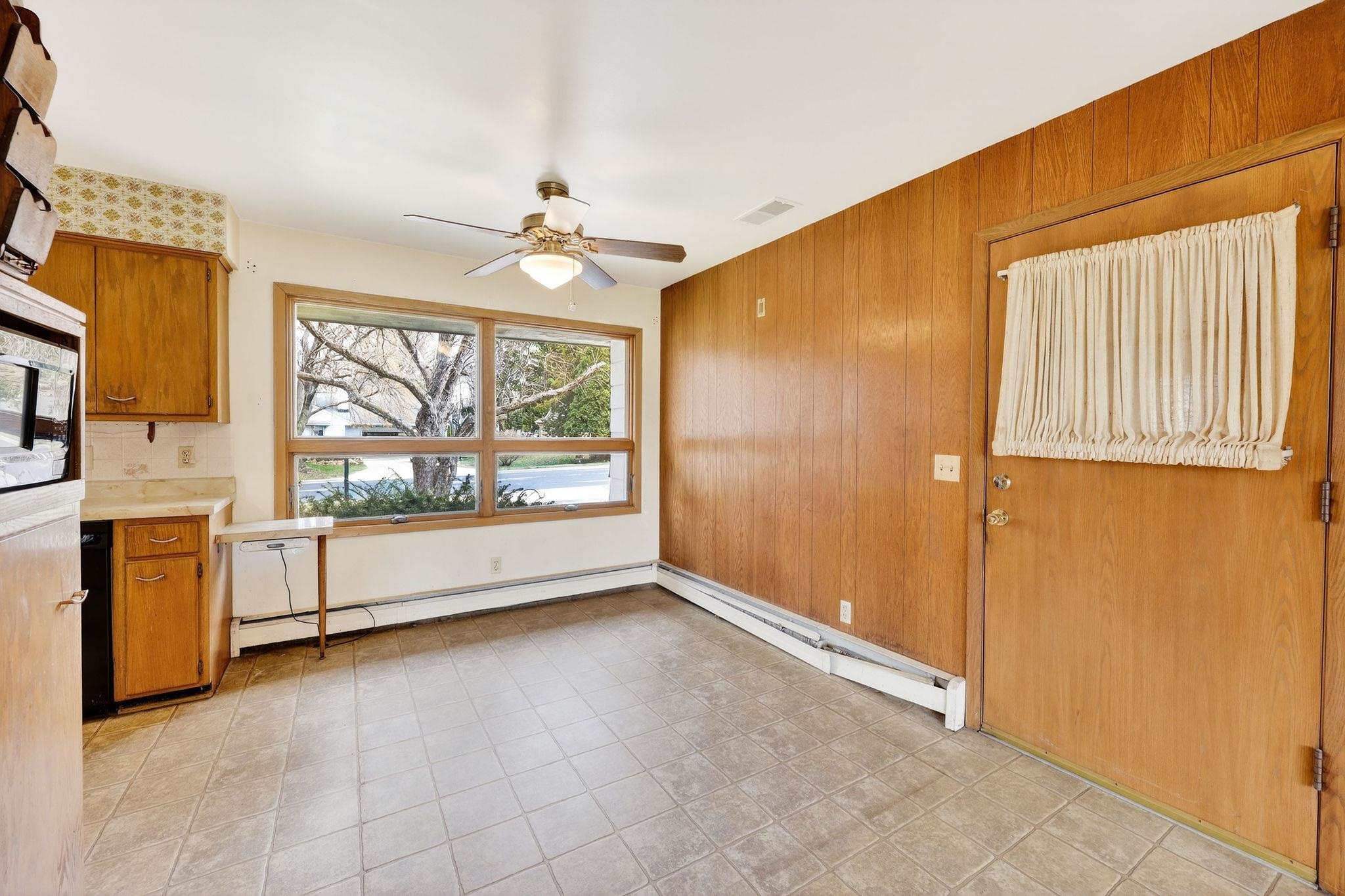 4805 Midmoor Road Monona, WI 53716 - Photo 16 of 58