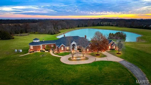 $3,600,000 | 962 Highway West, Foristell, MO 63348