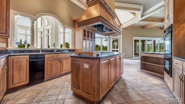 $3,600,000 | 962 Highway West, Foristell, MO 63348