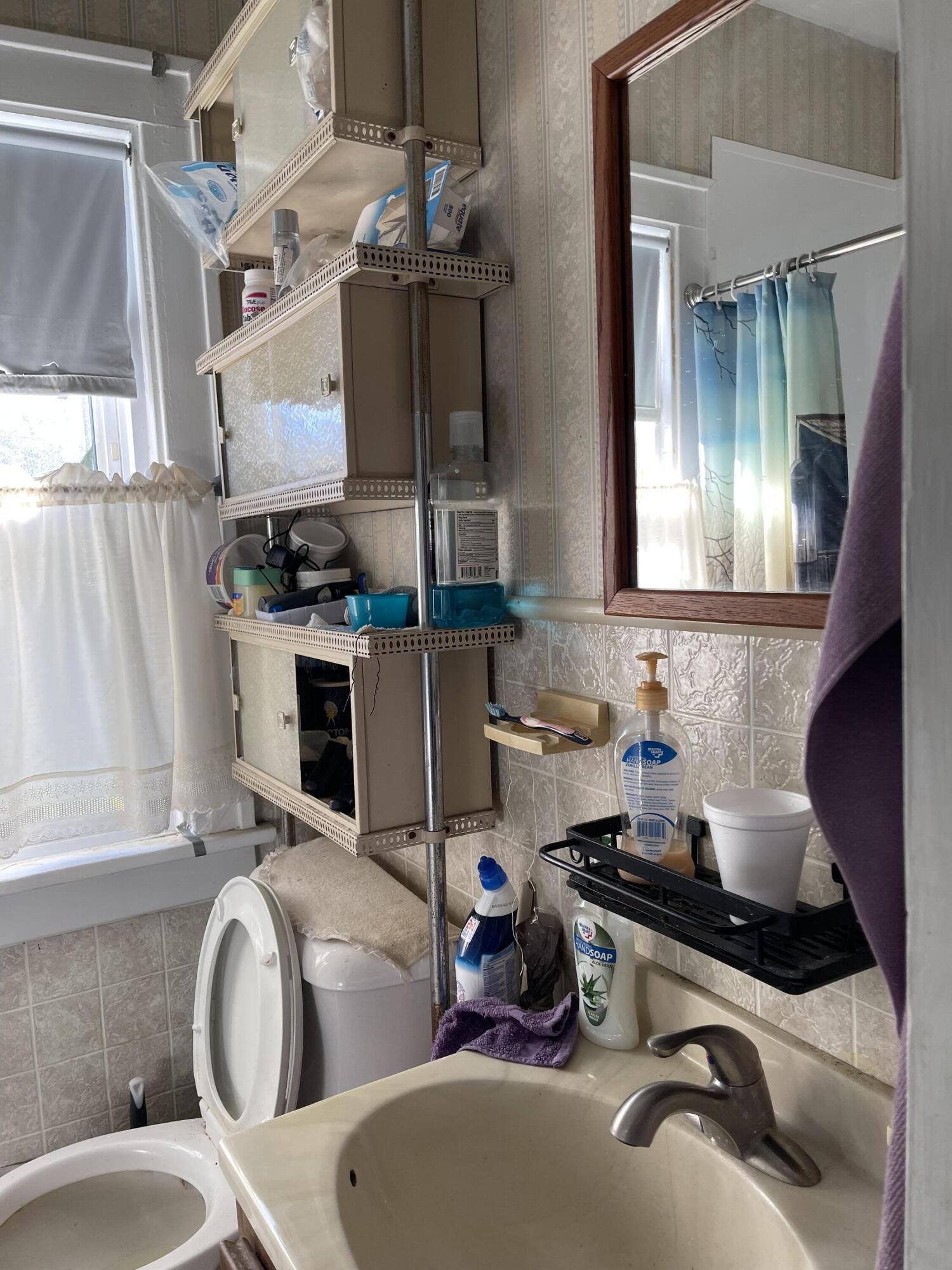 413 East Congress Street Sturgis, MI 49091 - Photo 14 of 29 IMG_0382