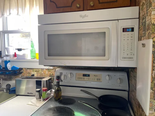 $179,900 | 413 East Congress Street, Sturgis, MI 49091