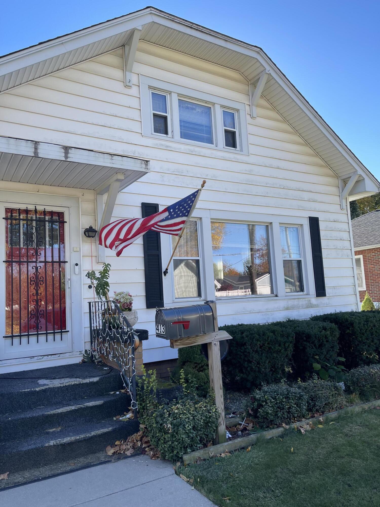 413 East Congress Street Sturgis, MI 49091 - Photo 6 of 29 IMG_0392