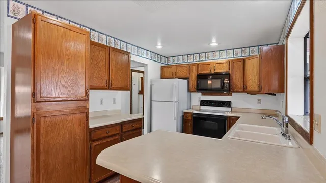 $299,900 | 6928 North Hamilton Street, Spokane, WA 99208