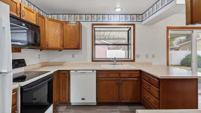 $299,900 | 6928 North Hamilton Street, Spokane, WA 99208