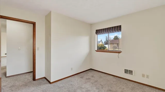 $299,900 | 6928 North Hamilton Street, Spokane, WA 99208