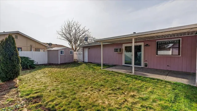 $299,900 | 6928 North Hamilton Street, Spokane, WA 99208