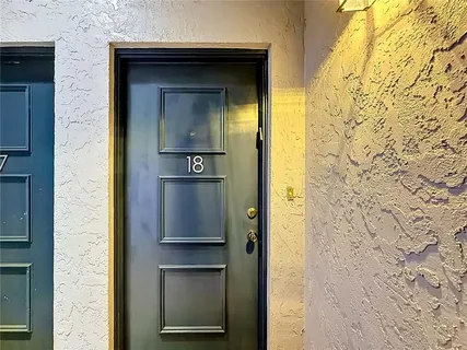 $180,000 | 4405 West Fair Oaks Avenue, Unit 18, Tampa, FL 33611