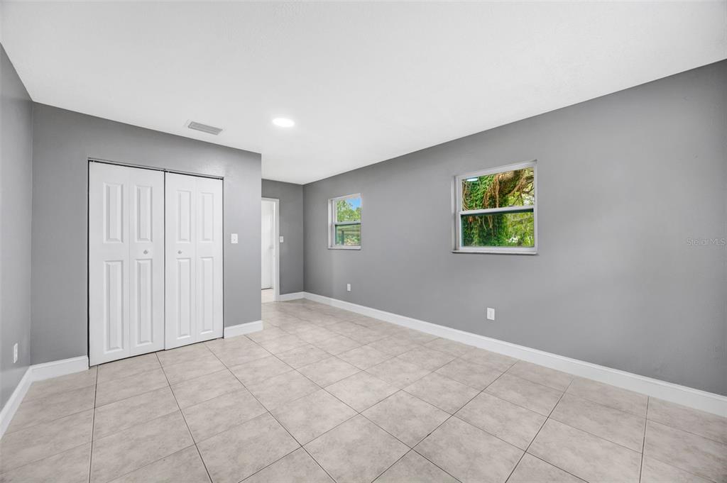 308 South Kingsway Road Seffner, FL 33584 - Photo 23 of 31