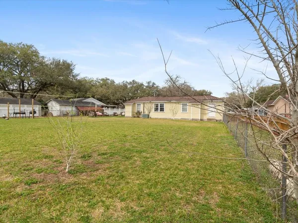 $200,000 | 518 Sunny Lane, Wharton, TX 77488