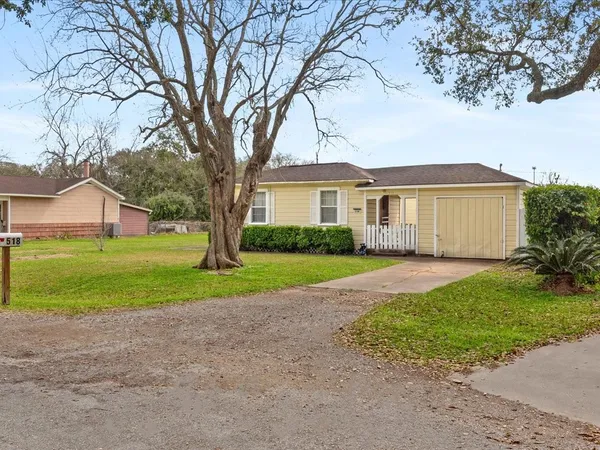 $200,000 | 518 Sunny Lane, Wharton, TX 77488