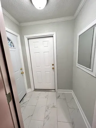 $200,000 | 2428 Lamar Circle, Memphis, TN 38114