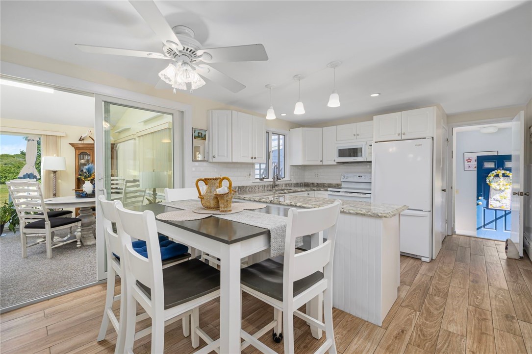 500 3rd Beach Road Middletown, RI 02842 - Photo 5 of 39