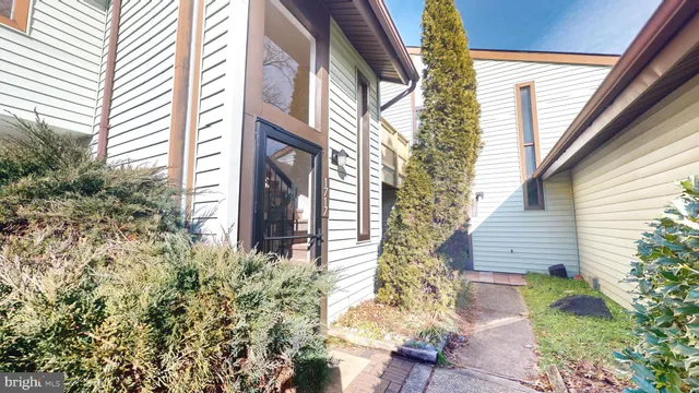 $349,900 | 1717 Aberdeen Court, Crofton, MD 21114