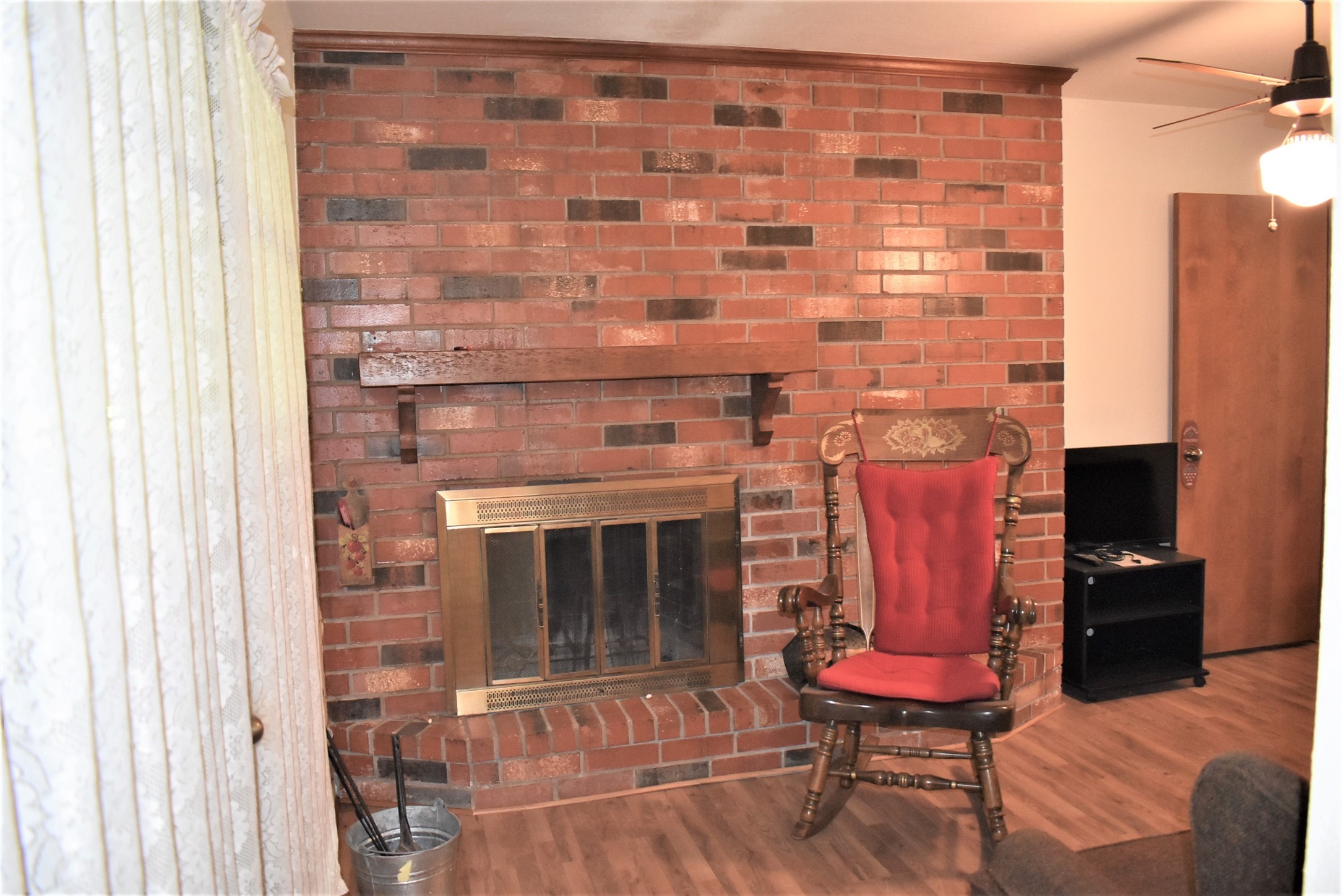 8854 FM 524 Road Sweeny, TX 77480 - Photo 15 of 45 a brick building with a bench in front of it