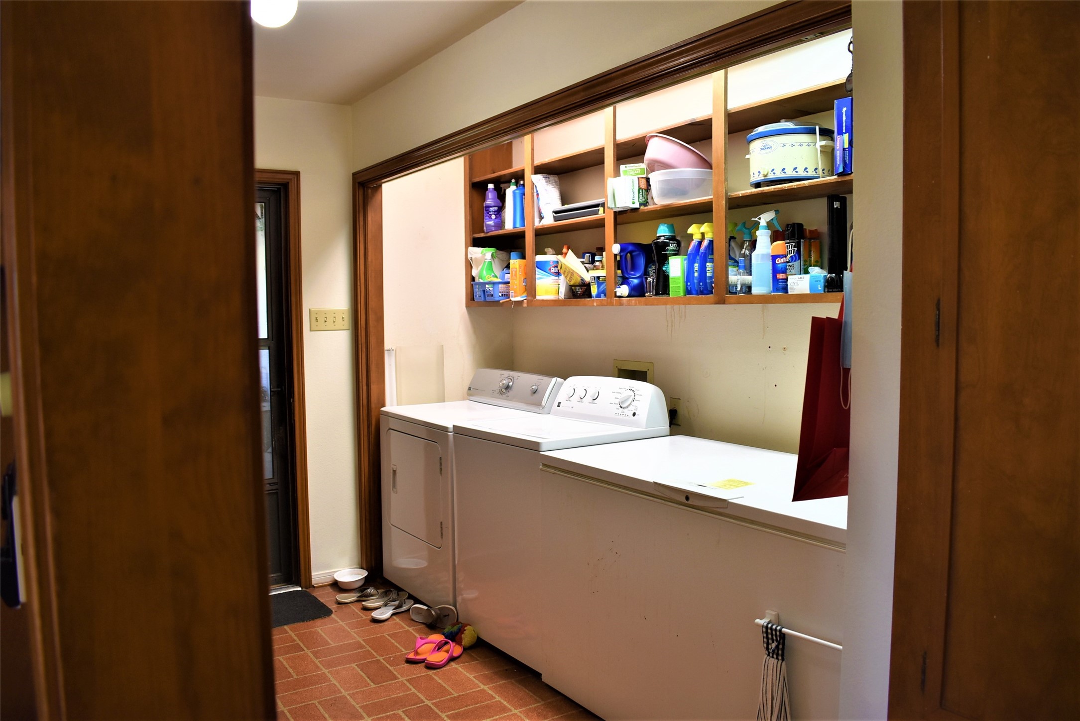 8854 FM 524 Road Sweeny, TX 77480 - Photo 9 of 45 a room with storage and utility