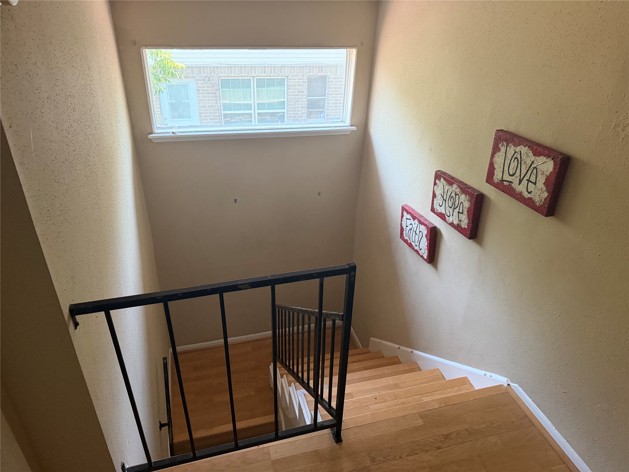 411 South Austin Street Webster, TX 77598 - Photo 8 of 13