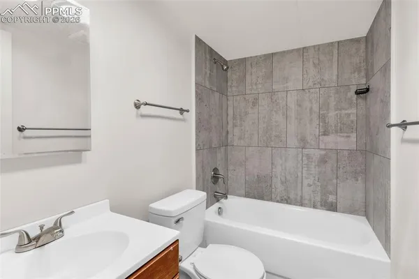 $215,000 | 990 South Silt Drive, Pueblo West, CO 81007